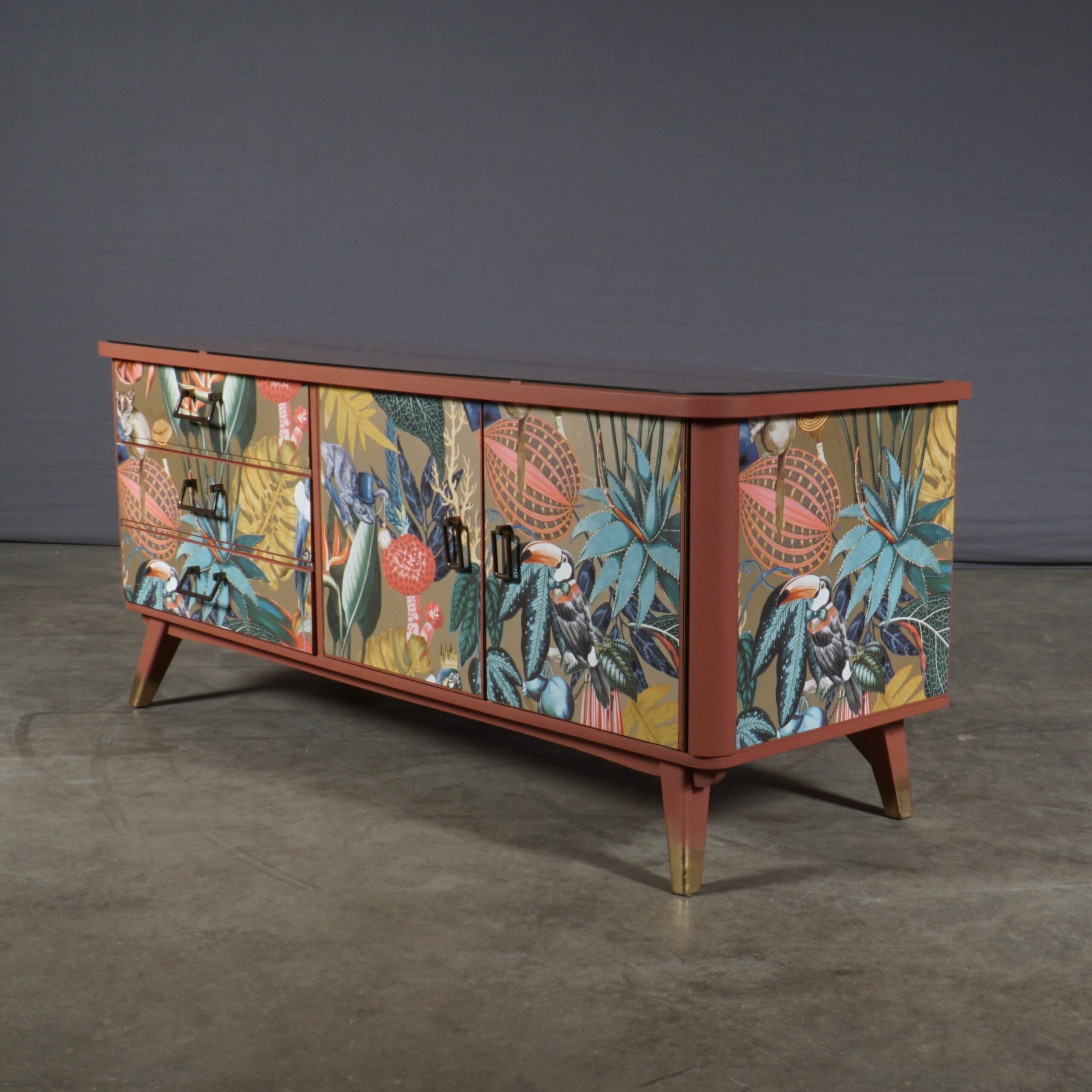 Vintage sideboard - oudroze - bloemenprint - jaren 60