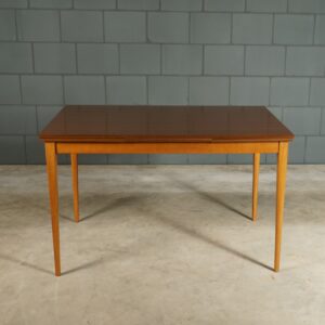 Vintage notenhouten eettafel - uitschuifbaar - jaren 60