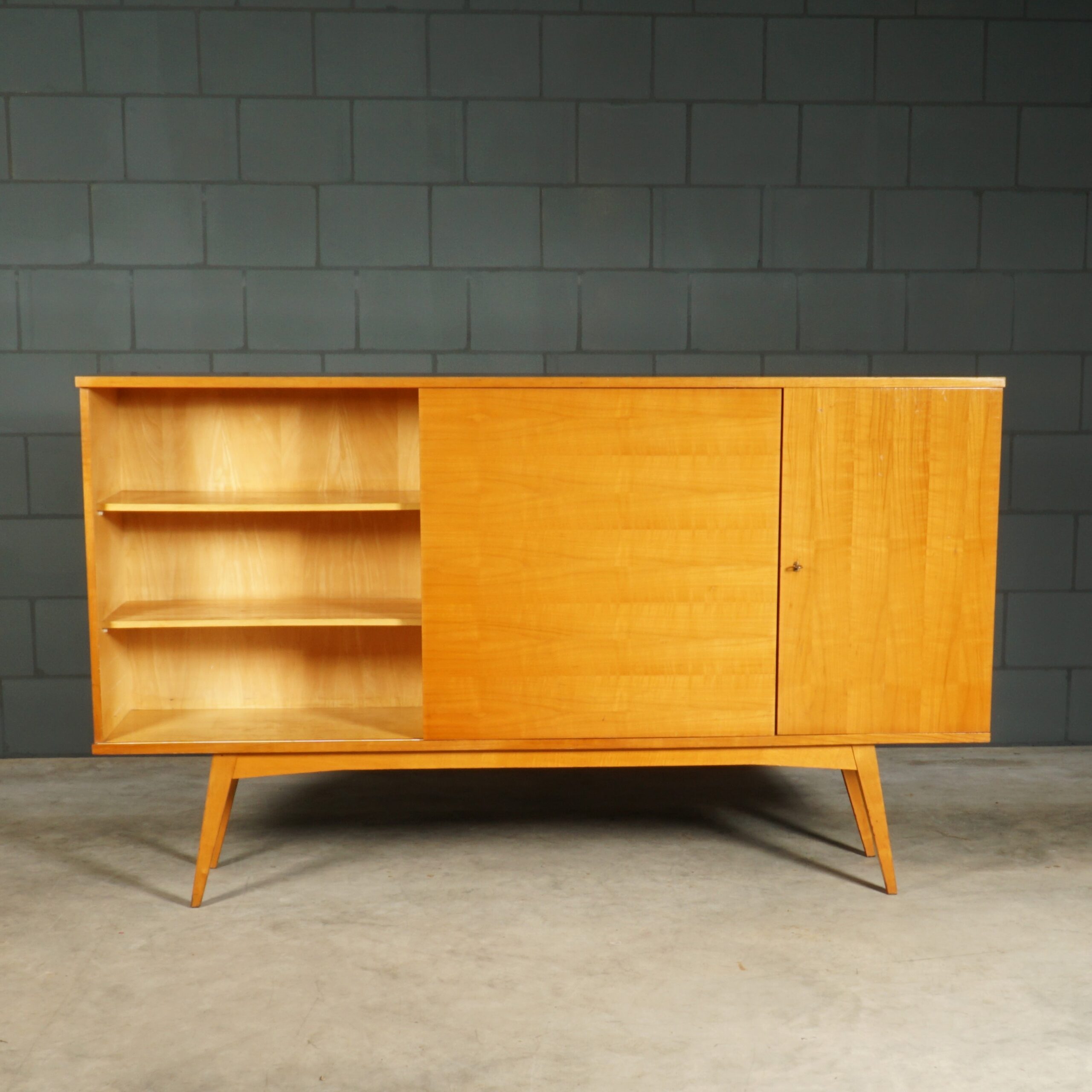 Vintage highboard dressoir - hoogglans notenhout - jaren 60