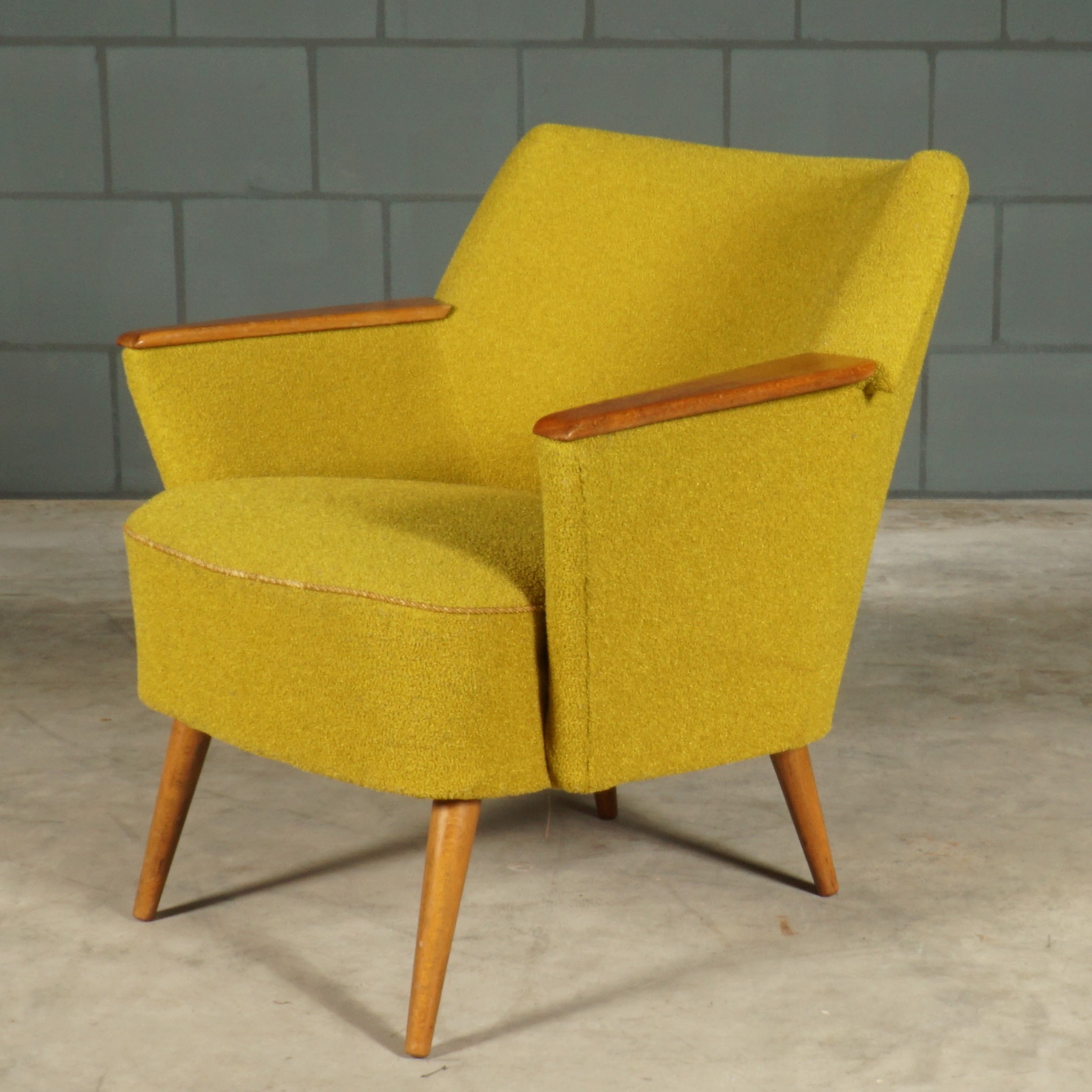 Vintage loungefauteuil - mosterdgeel - jaren 50