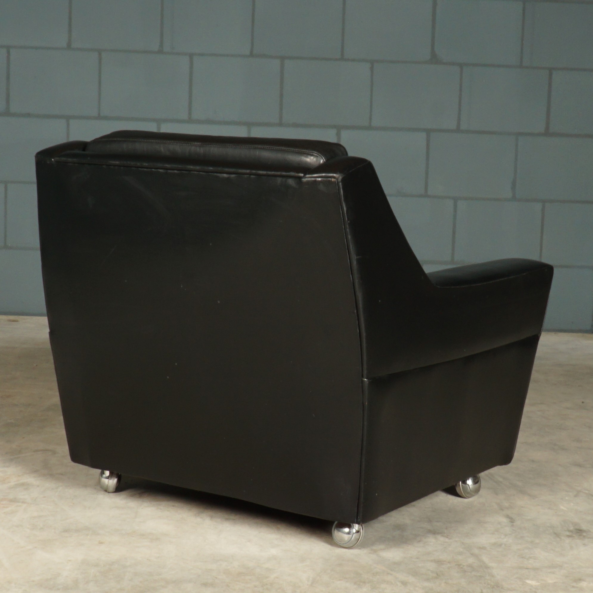 Vintage lederen fauteuil – zwart – jaren 70