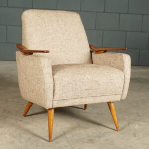 Vintage club/lounge fauteuil - houten armleuningen - jaren 60