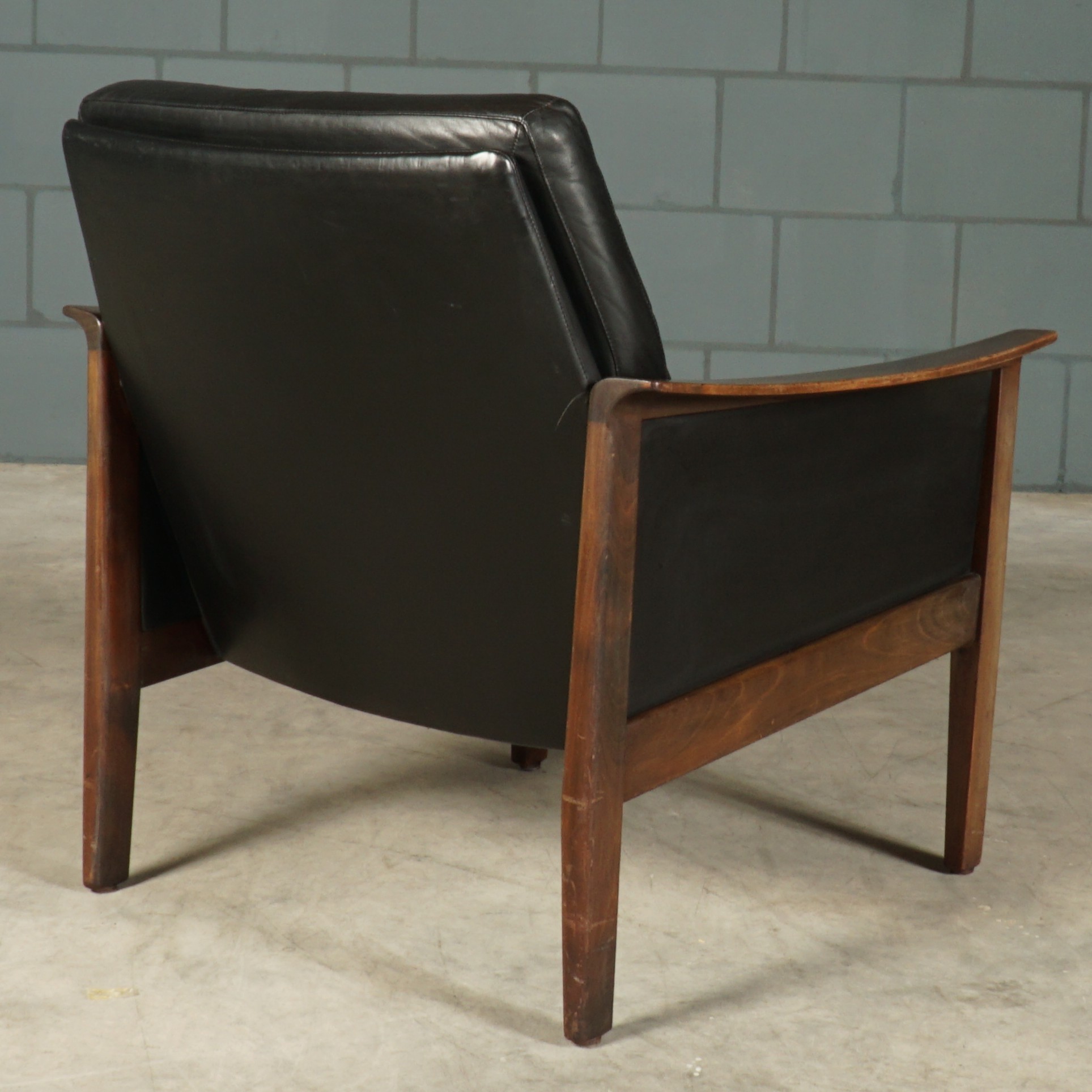Vintage zwart lederen fauteuil - jaren 60