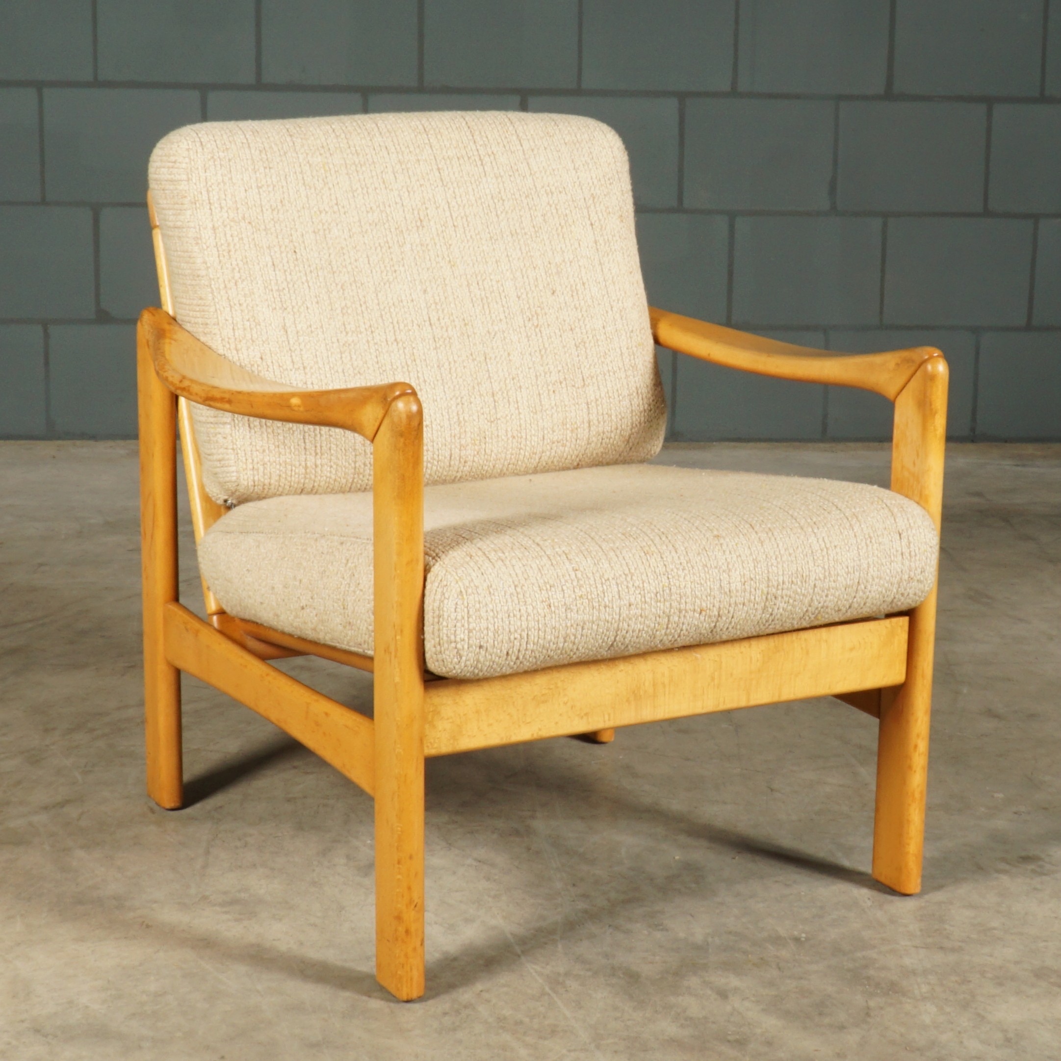 Deense loungefauteuils - notenhout - jaren 60